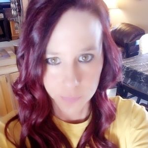 Meet your Posher, Stacy